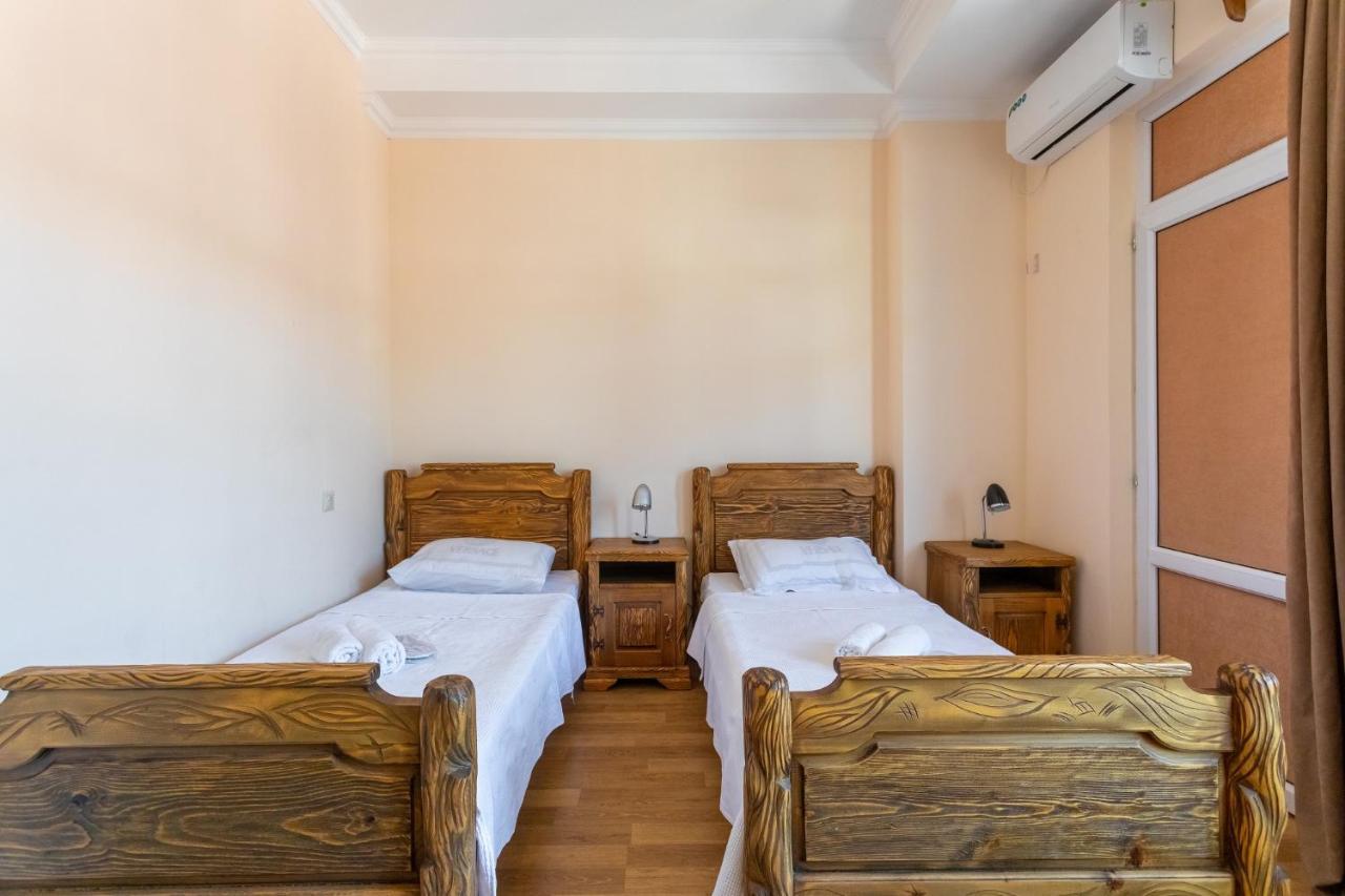 Hotel Phasis Kutaisi Luaran gambar