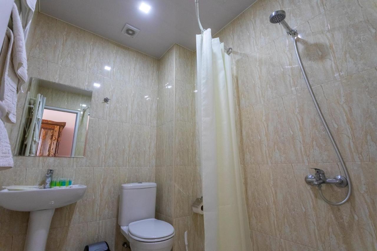 Hotel Phasis Kutaisi Luaran gambar