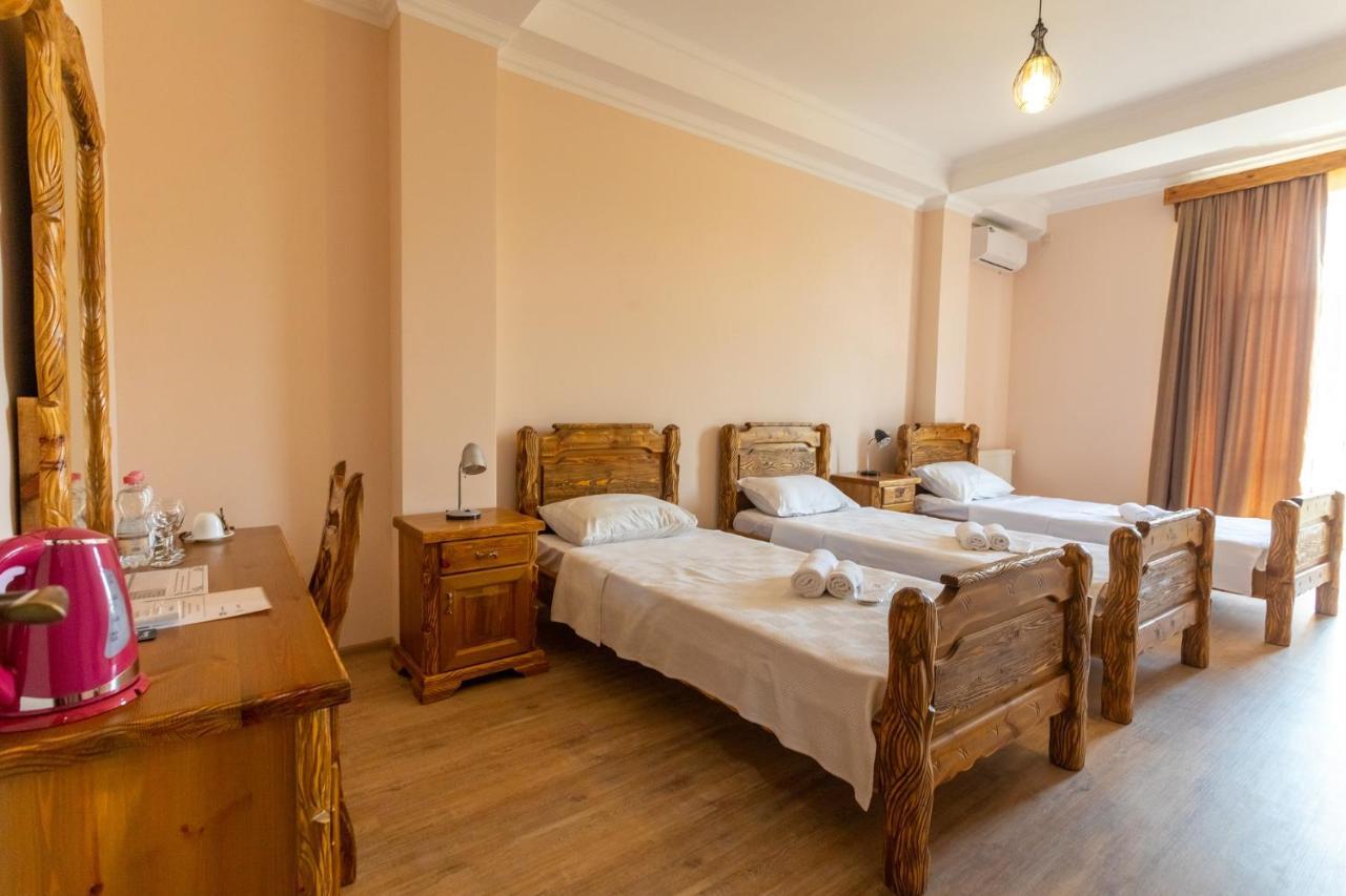 Hotel Phasis Kutaisi Luaran gambar