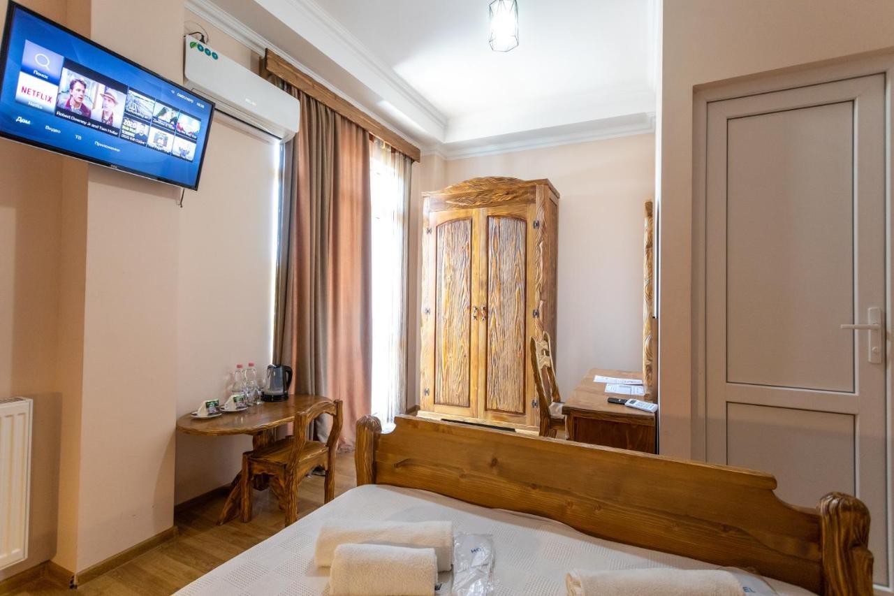 Hotel Phasis Kutaisi Luaran gambar