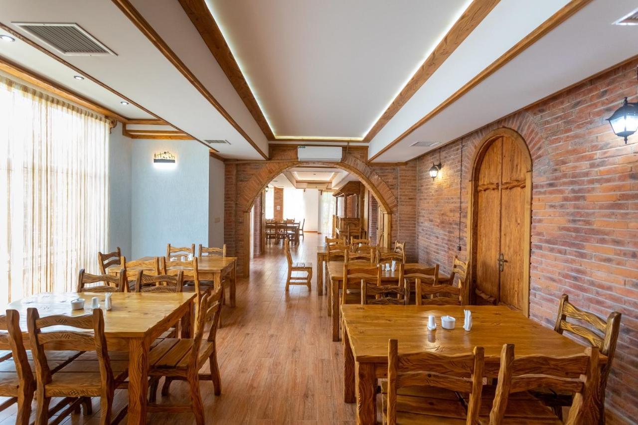 Hotel Phasis Kutaisi Luaran gambar