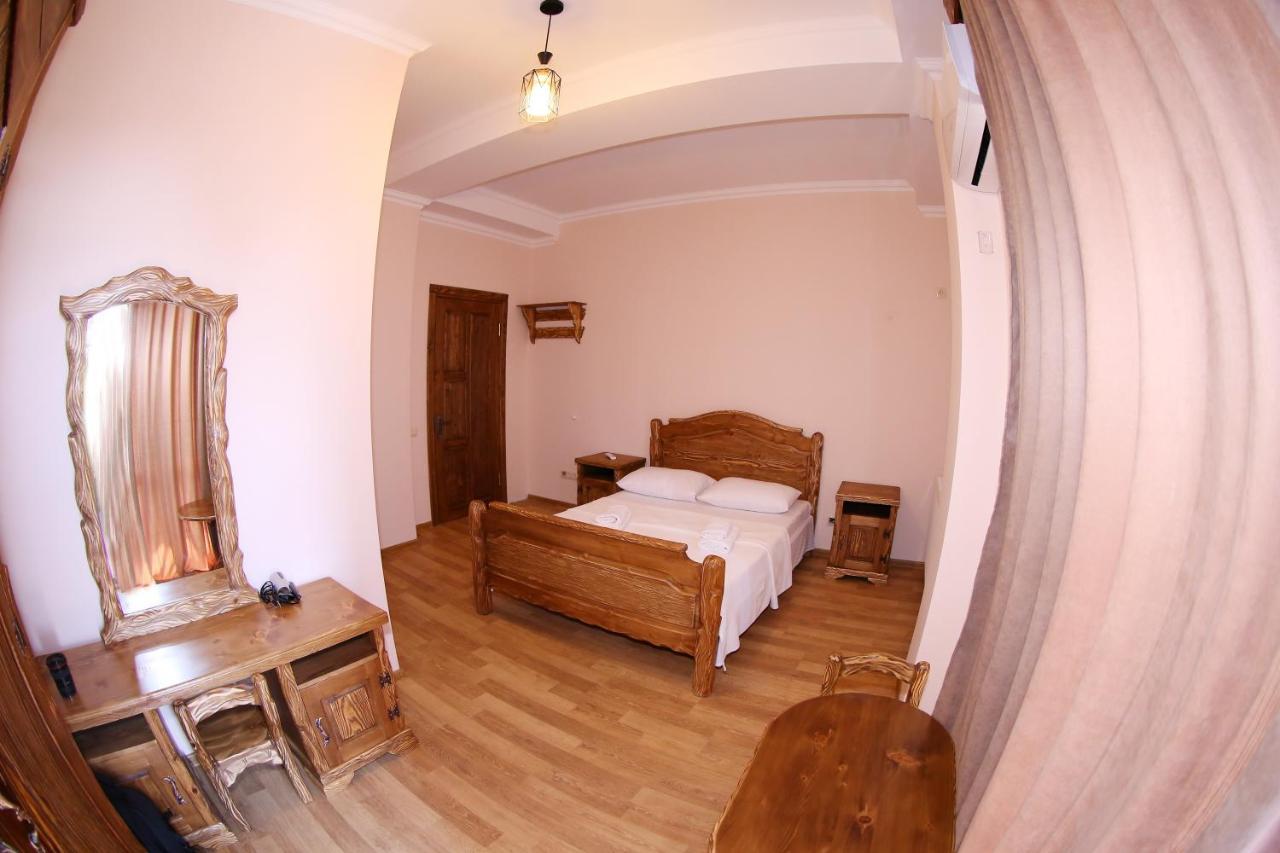 Hotel Phasis Kutaisi Luaran gambar