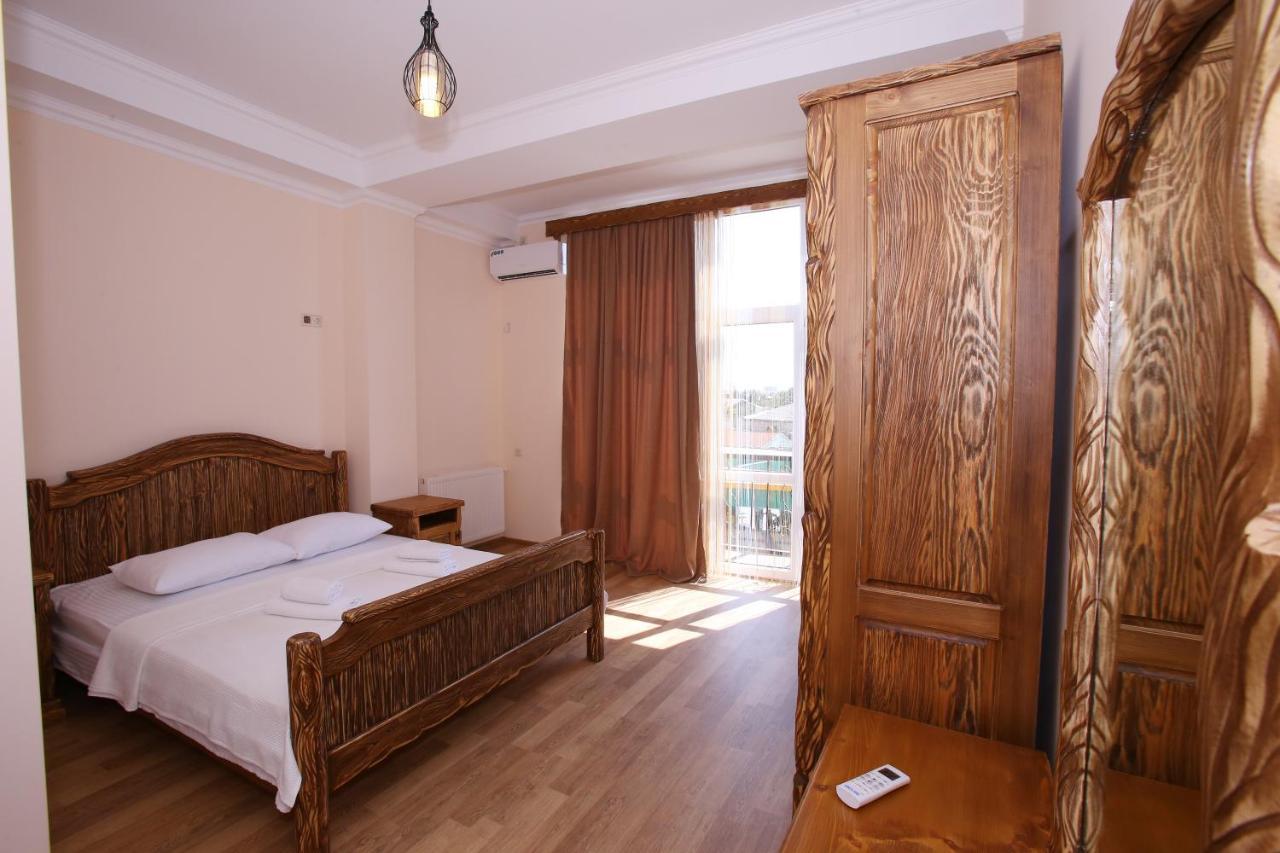 Hotel Phasis Kutaisi Luaran gambar