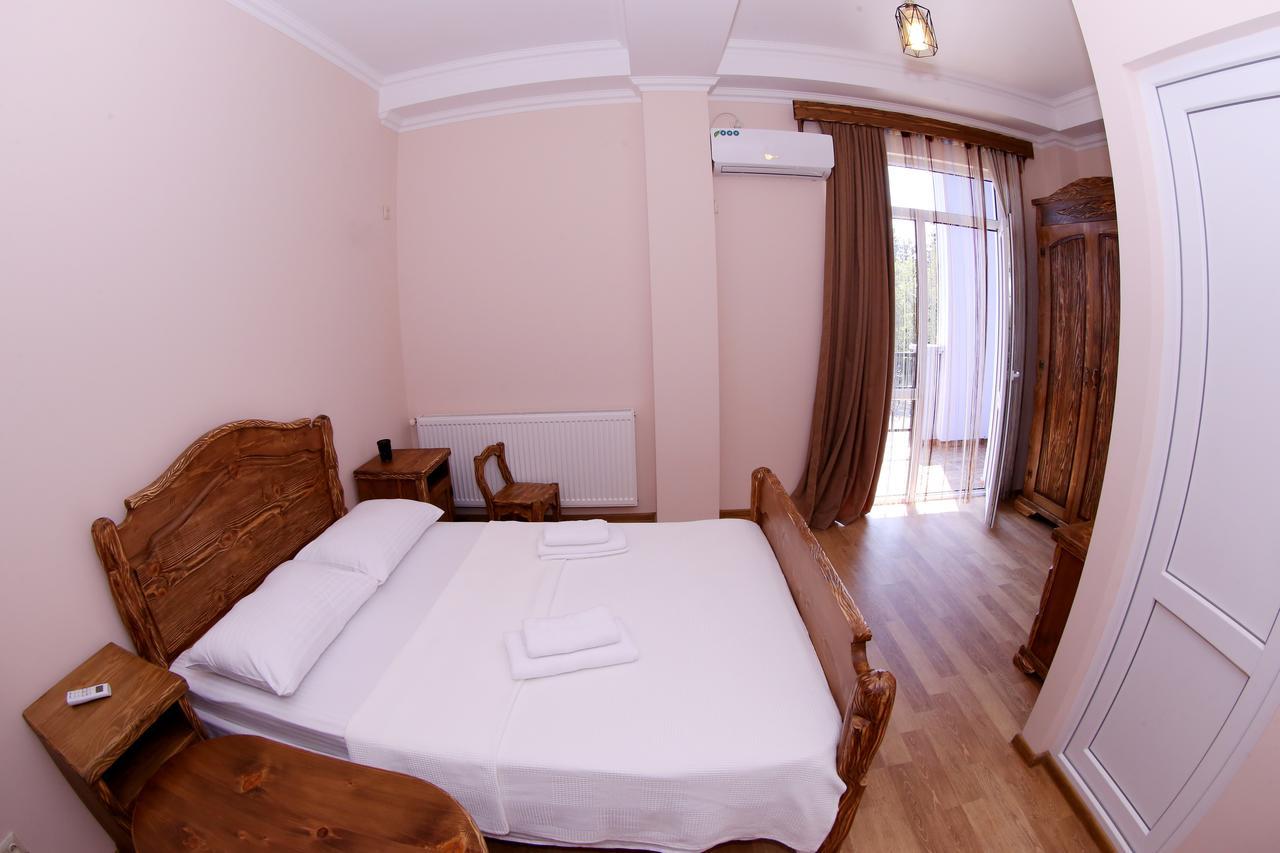 Hotel Phasis Kutaisi Luaran gambar